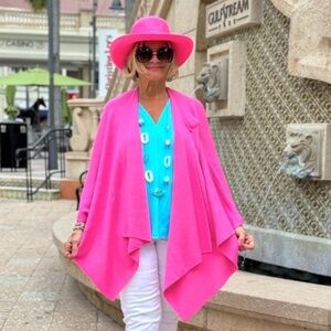 NEW Do Everything With Love Two Way Wrap Bubble Gum Pink - Preppy & Cozy